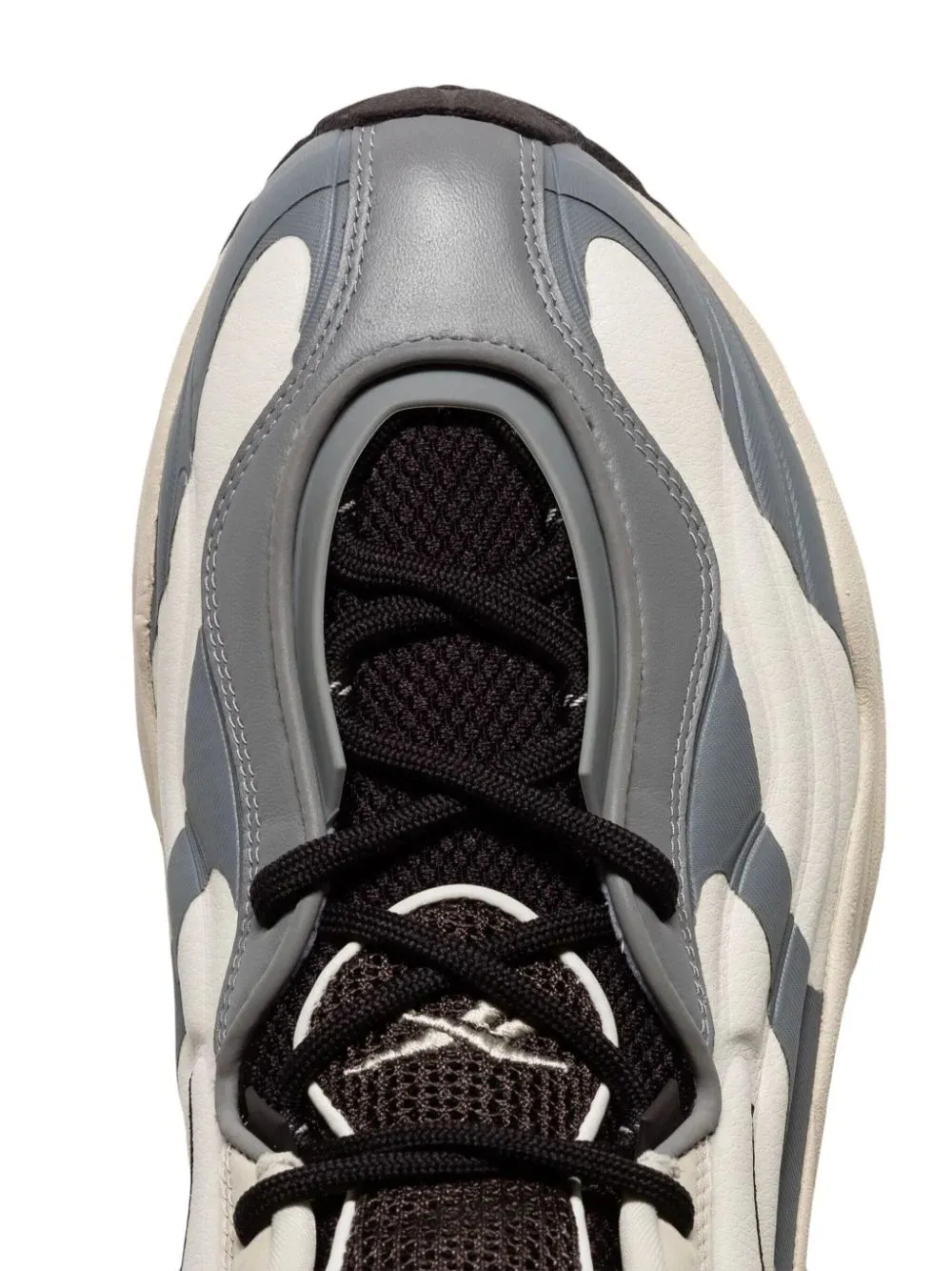 Logo Sports Shoes