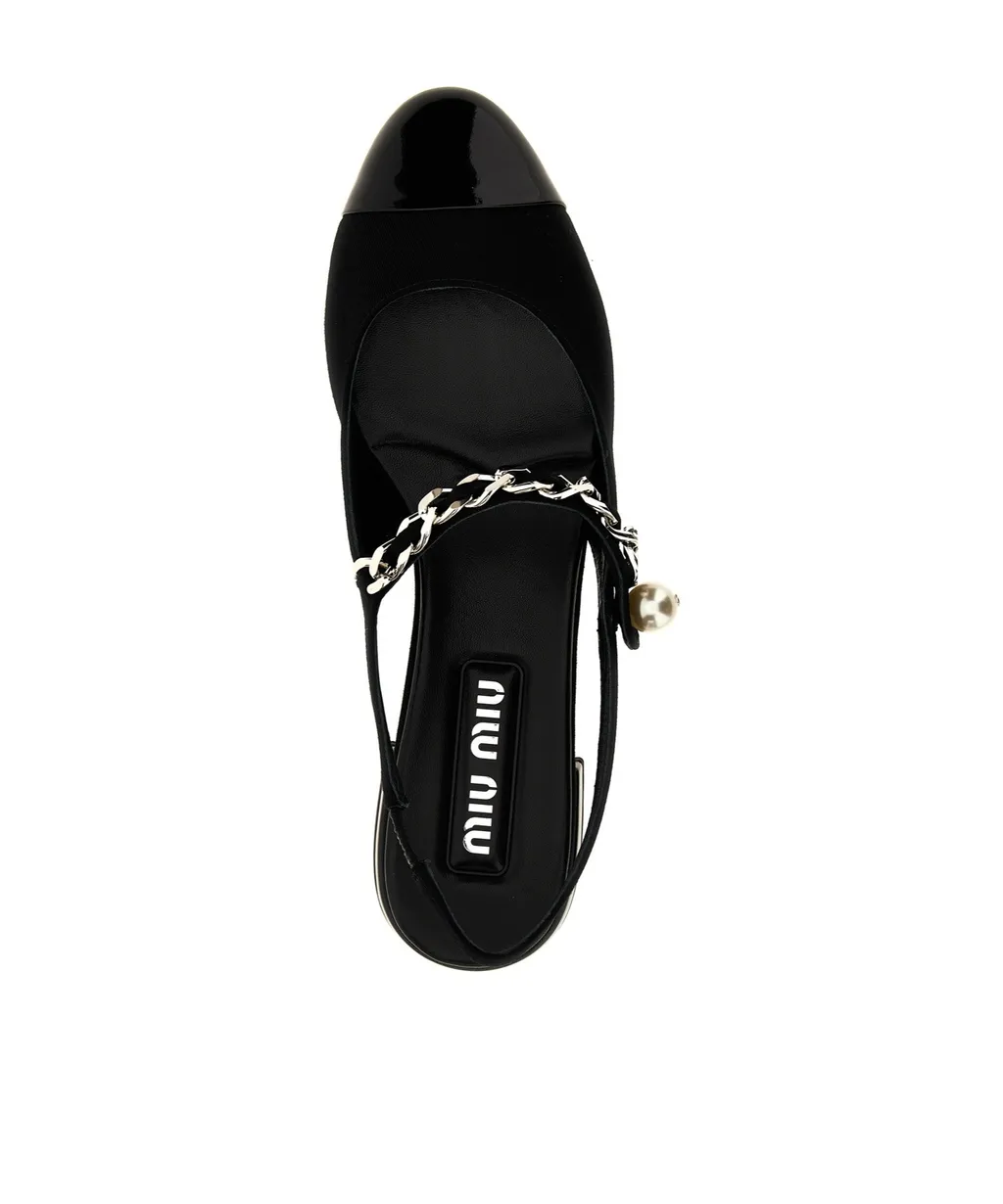 Round-Headed Flat Sandals