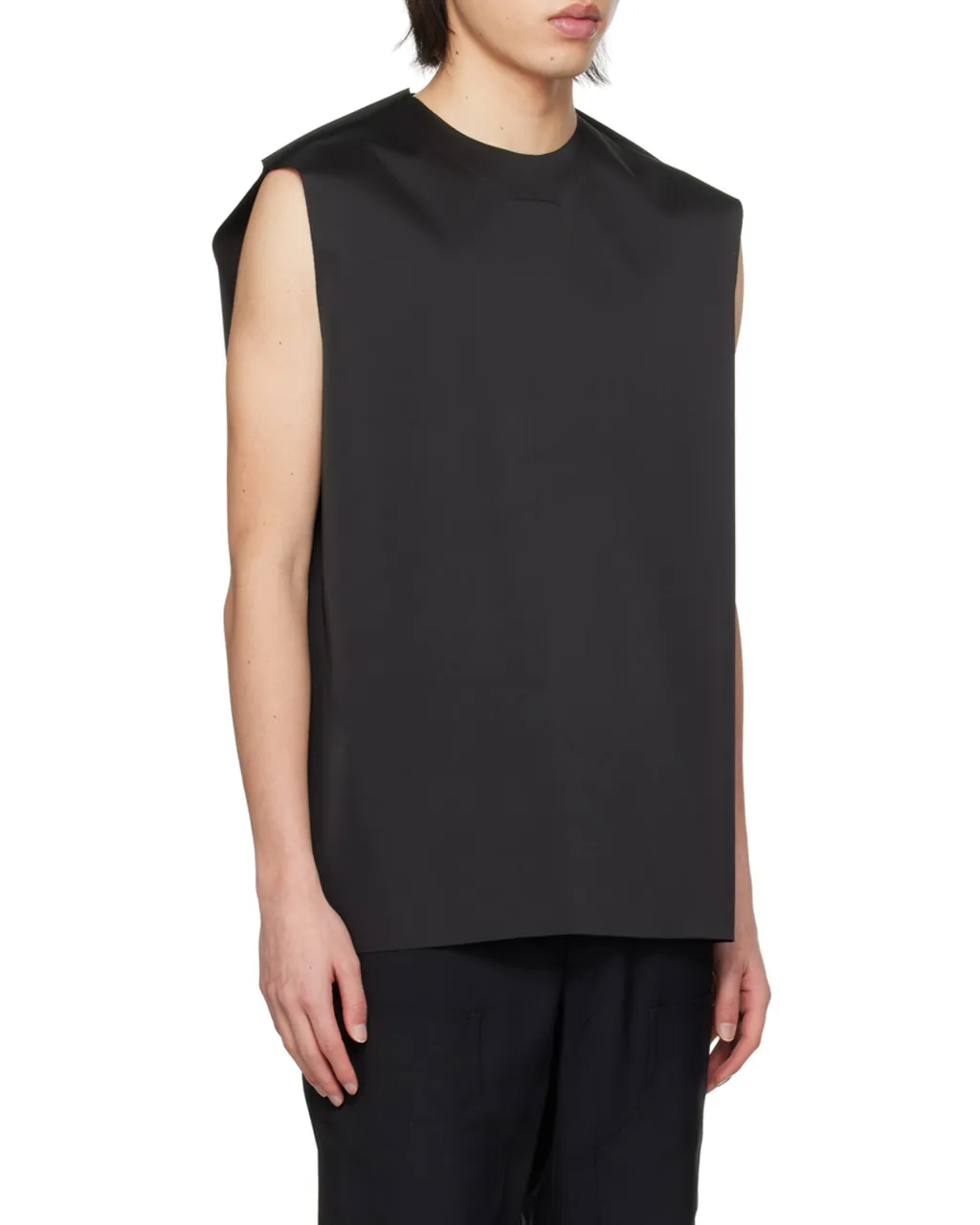 Rough-Edged Detail Vest