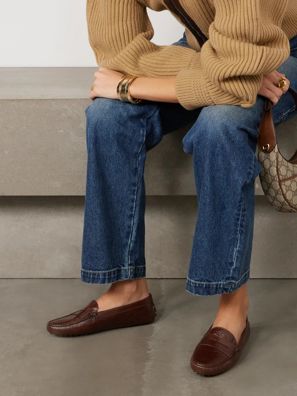 Pleated Bright-Faced Flat Shoes