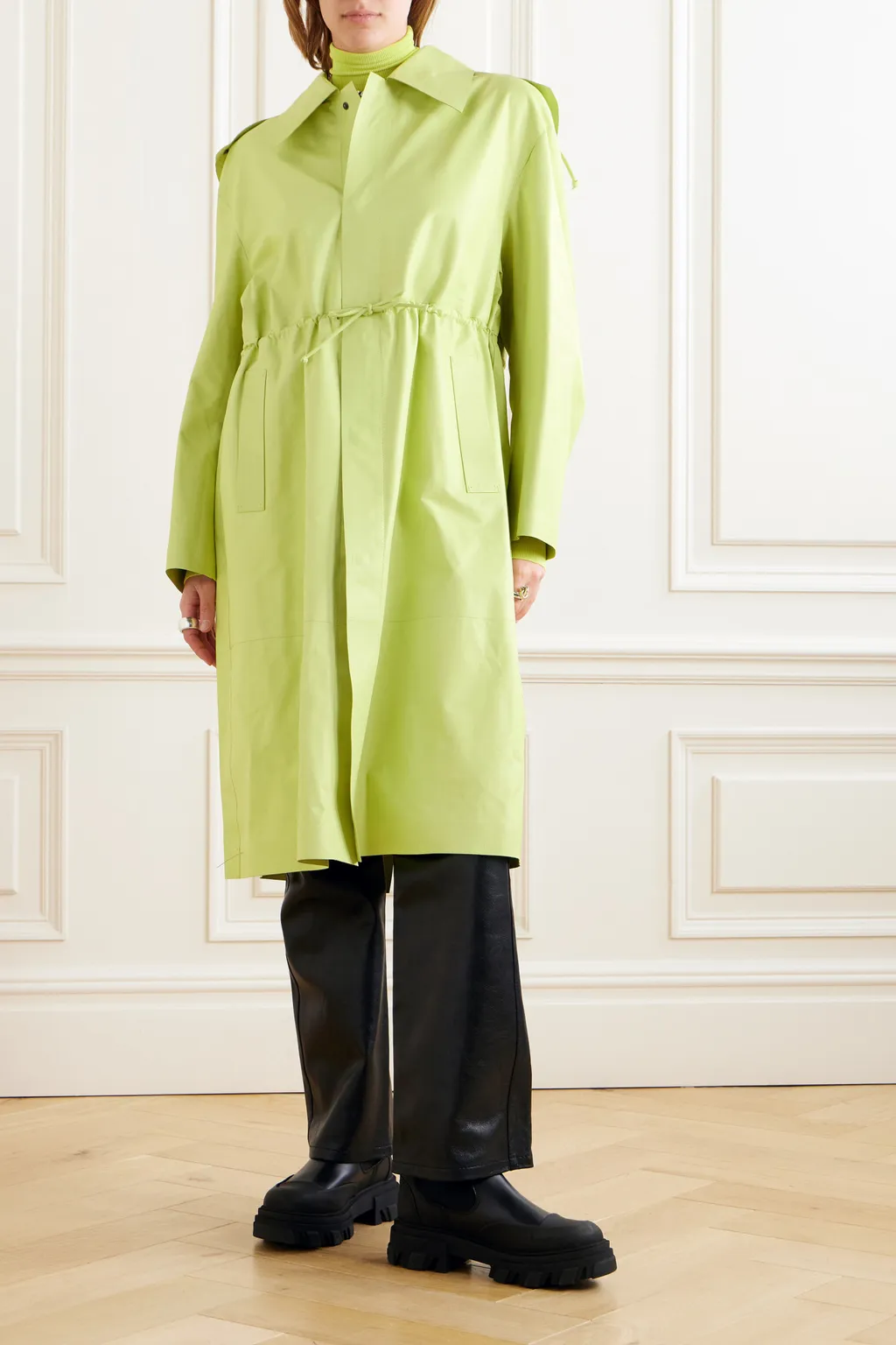 Long-Sleeved Windbreaker