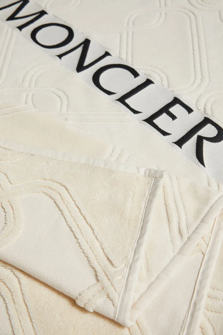 Moncler Logo Detailed Bath Towel