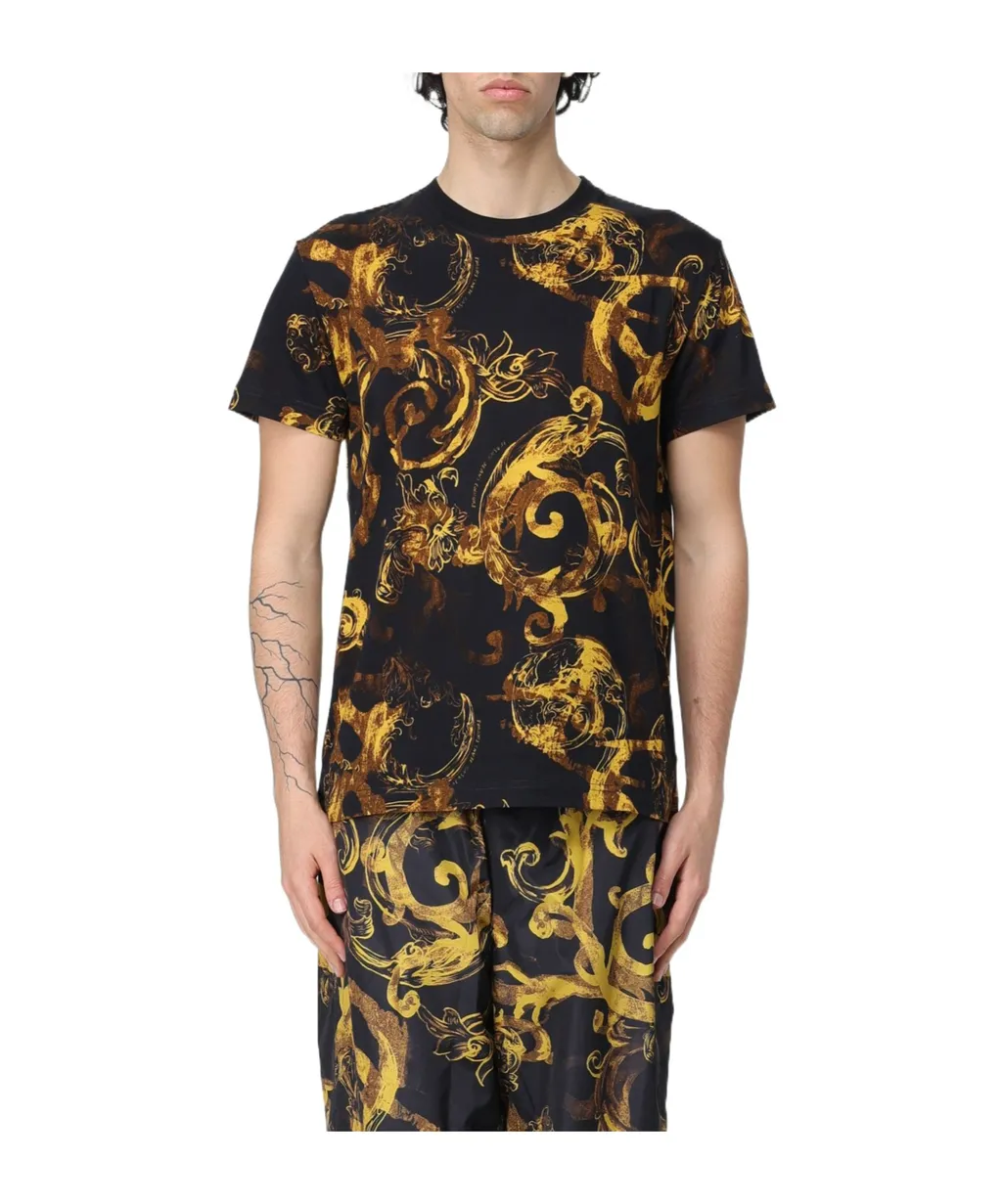 Short-Sleeved T-Shirt