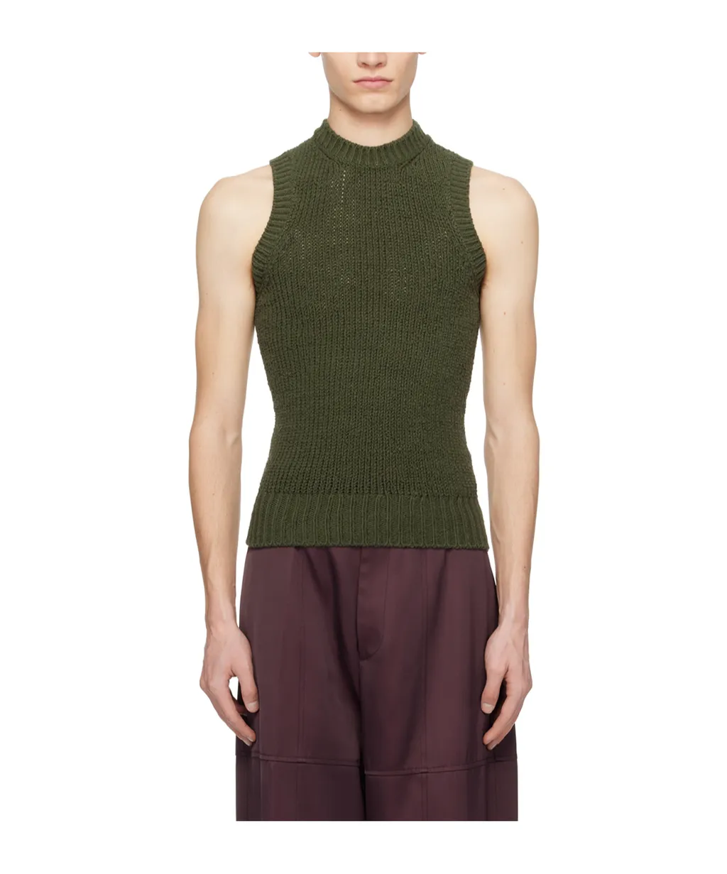 Round Collar Sleeveless Vest