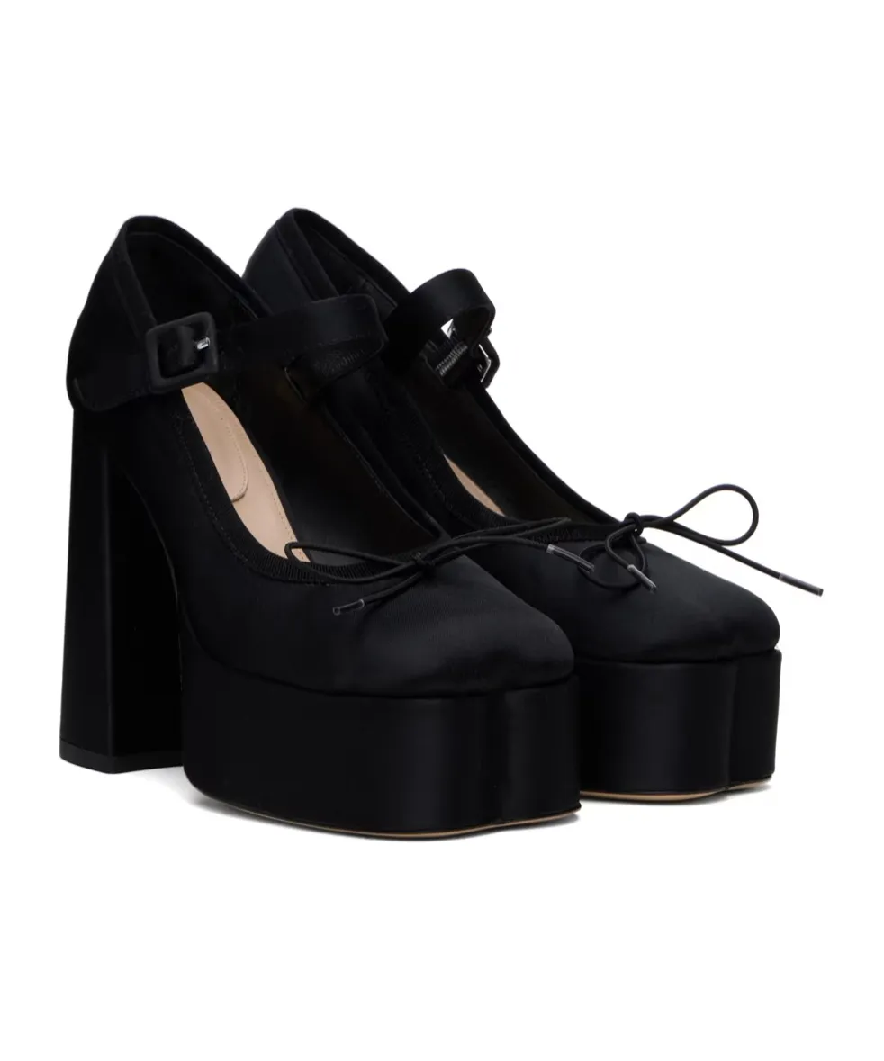 Heart Toe Platform Pumps