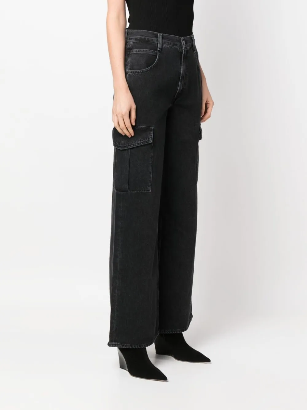 Wide-Leg Jeans