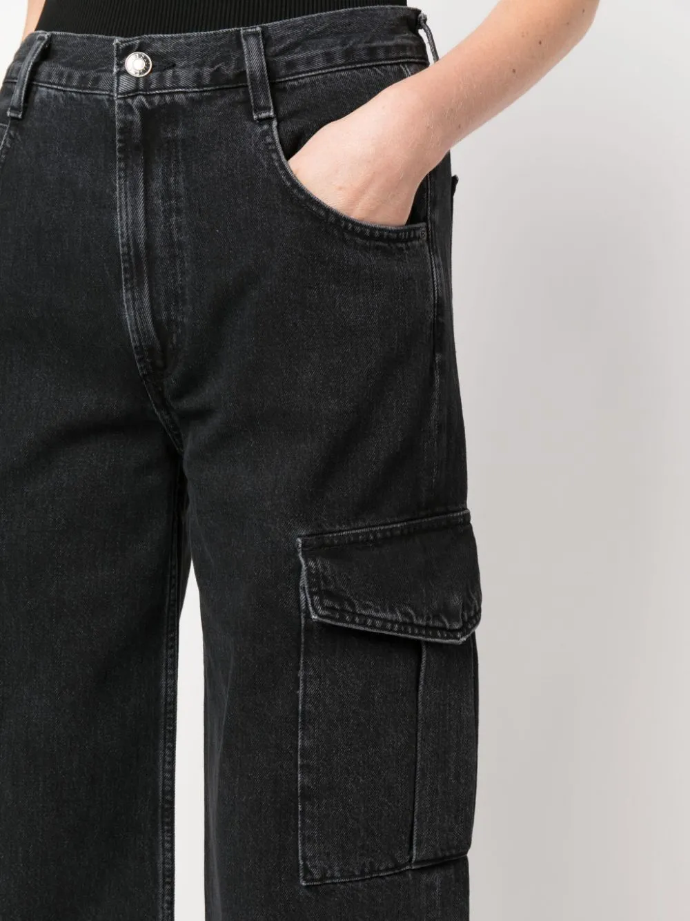 Wide-Leg Jeans