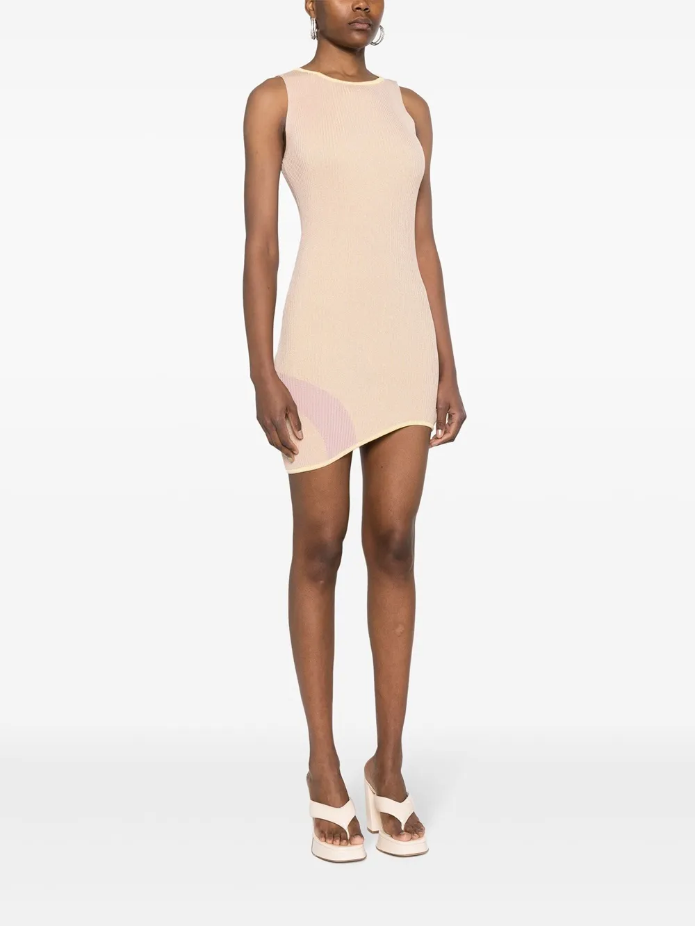 A Round-Necked Color Dress