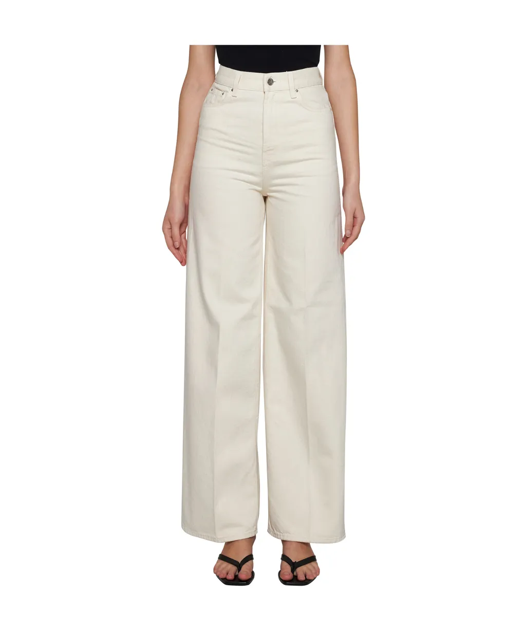 Wide-Leg Jeans
