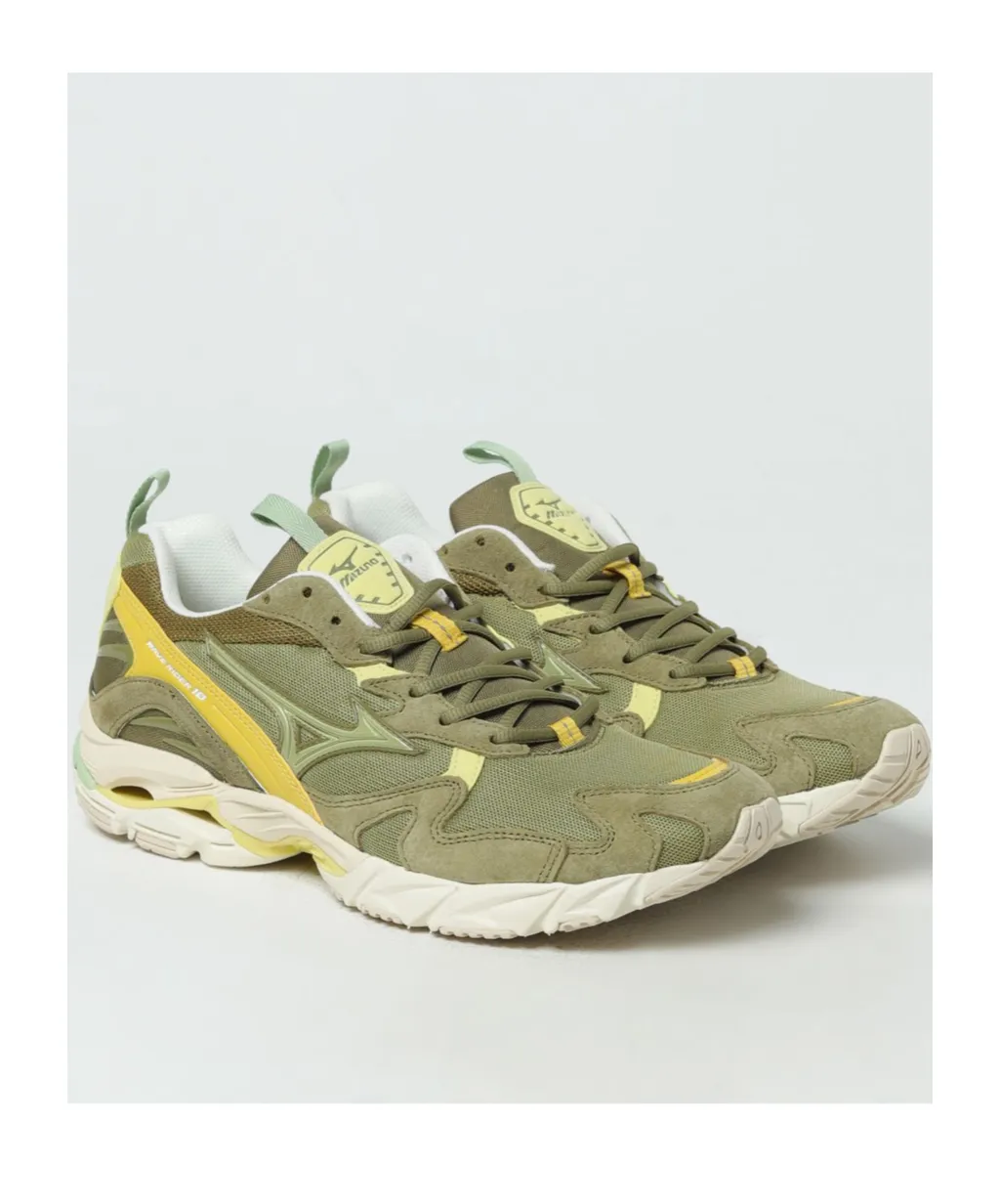 Wave Rider 10 Sneakers