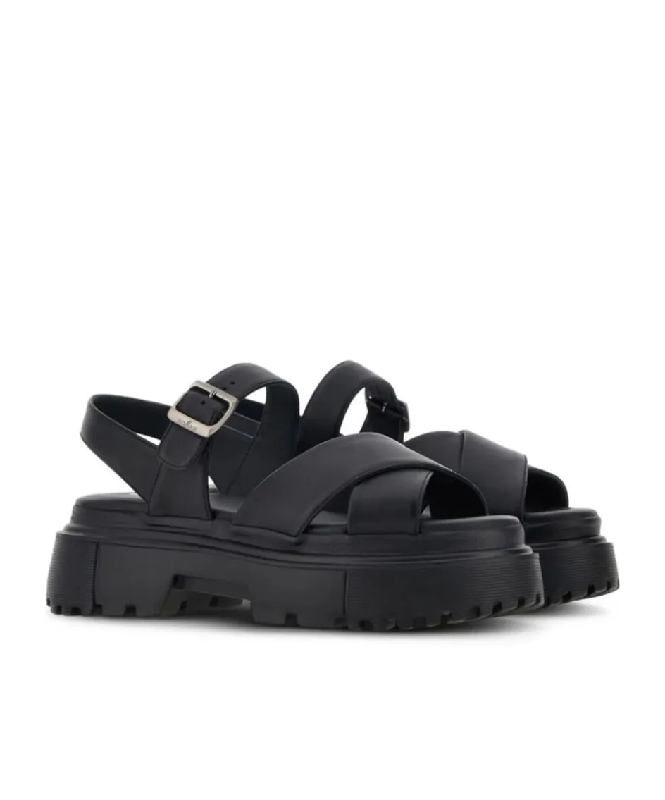 Crossover-Straps Flat Sandals