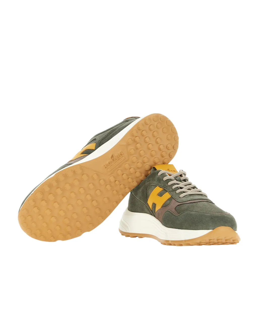 Hyperlight Lace-Up Sneakers