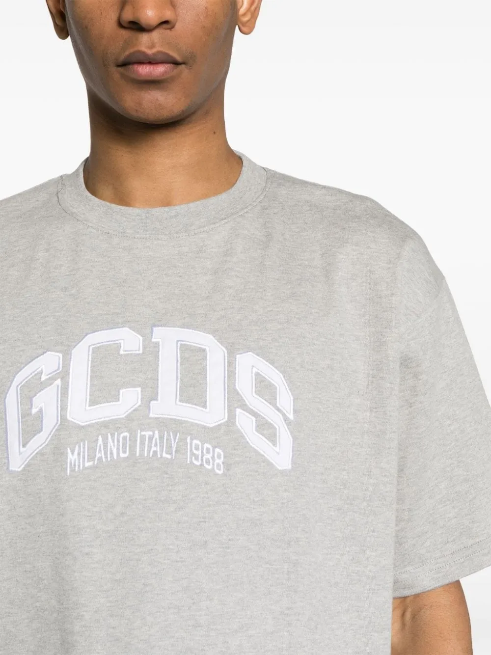 Gcds Logo Embroidered Crewneck T-Shirt