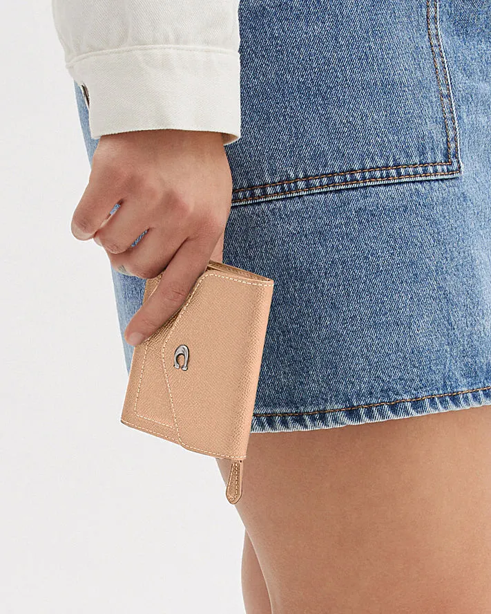 Small Wyn Leather Wallet