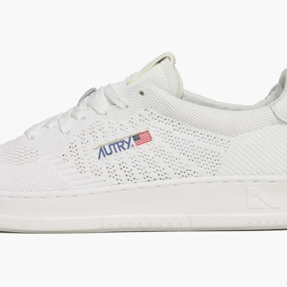 Medalist Knitted Sneakers