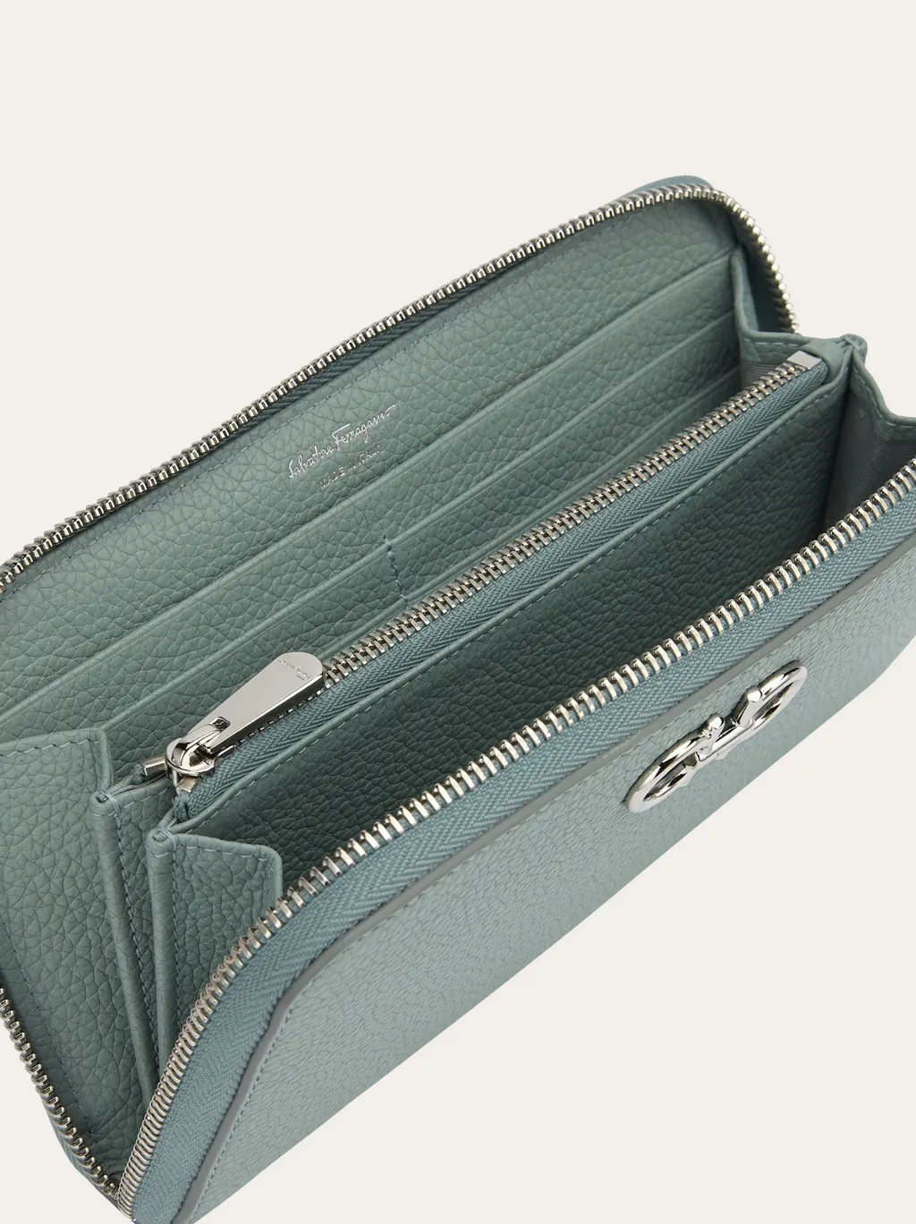 Gancini Logo Zipper Clip