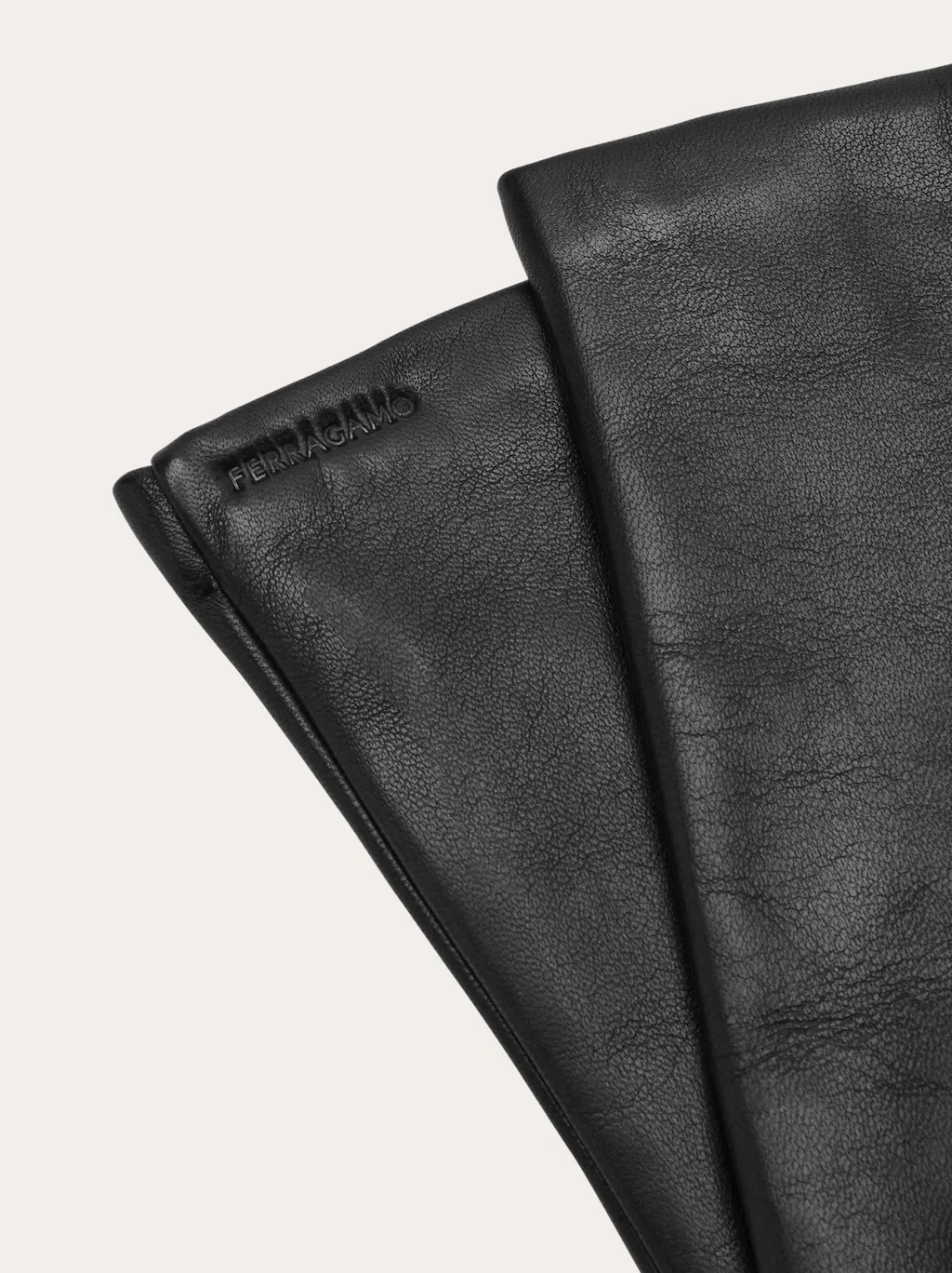 Logo Gloves