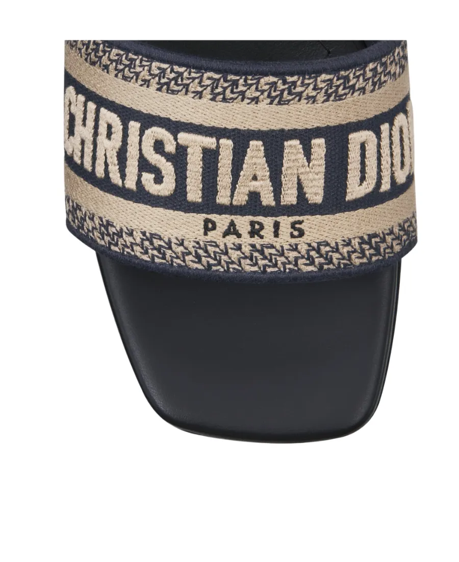 Dway Heeled Slide