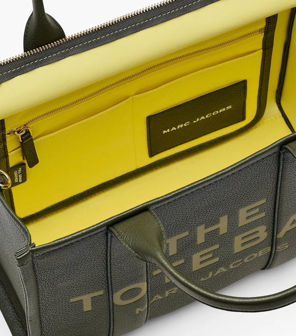 Marc Jacobs The Medium Tote Bag