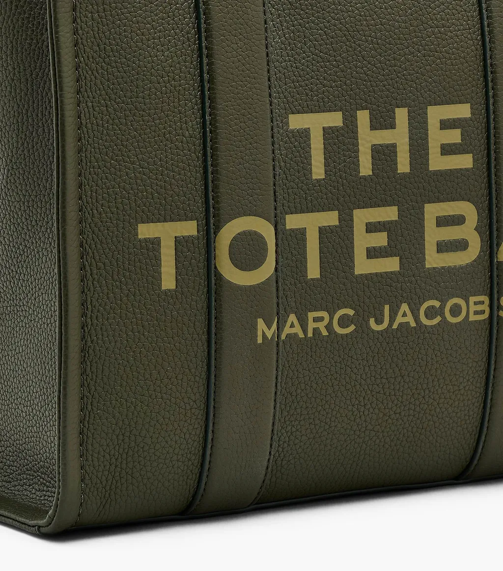 Marc Jacobs The Medium Tote Bag