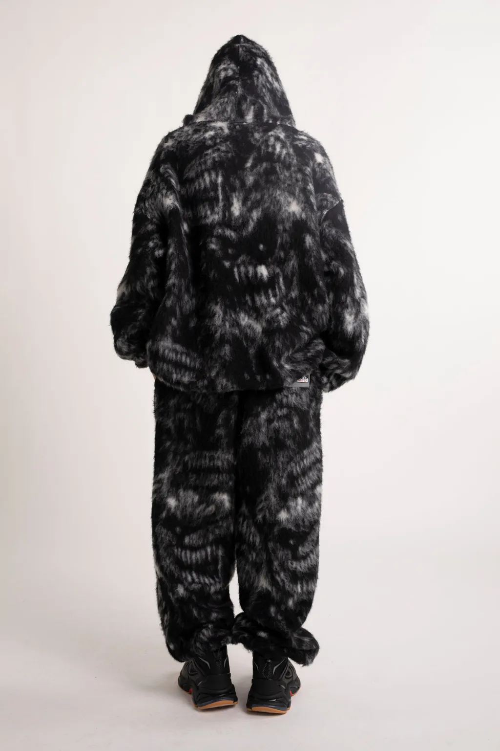 Logo-Patch Drawstring Hoodie