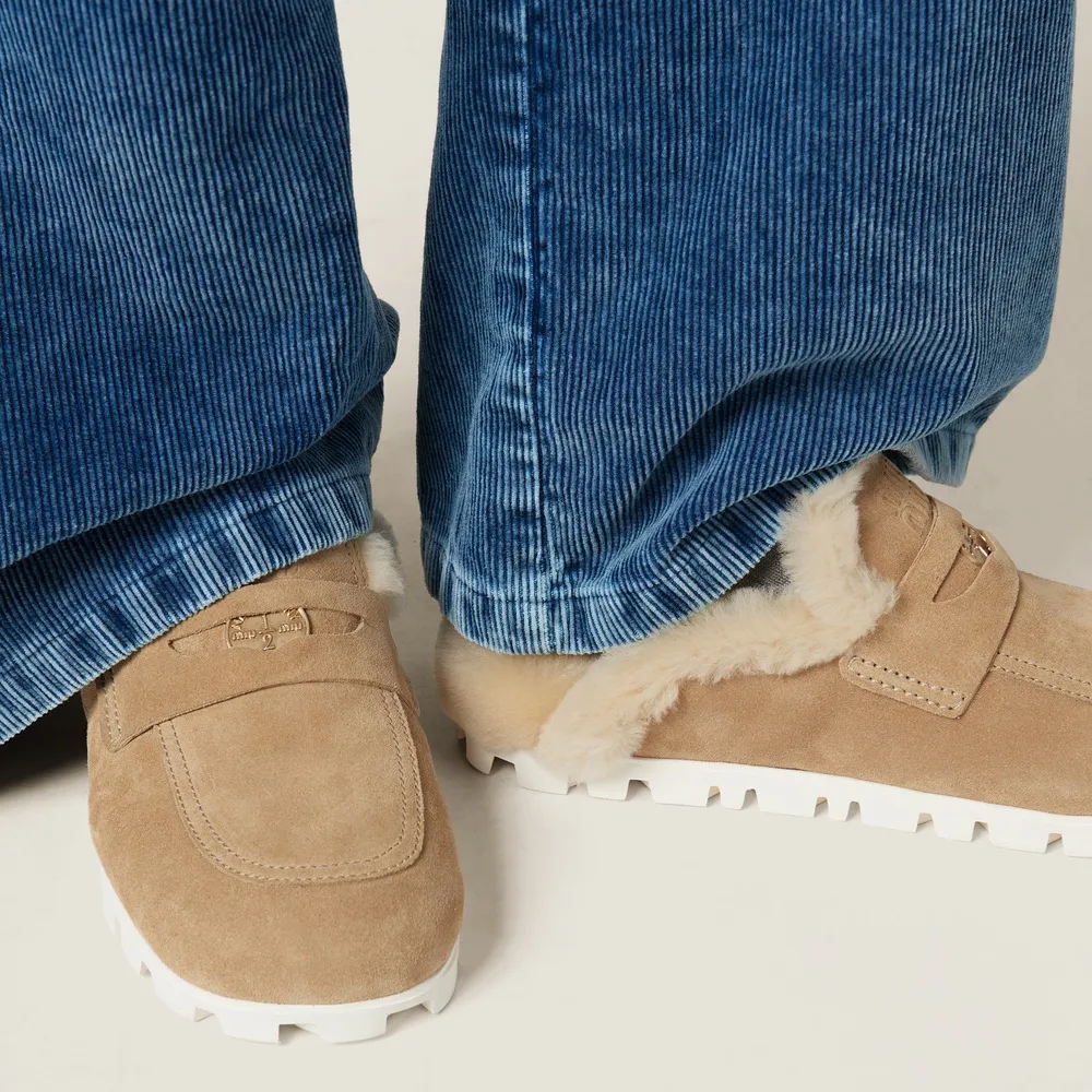 Miu Miu Logo-Detailed Slippers