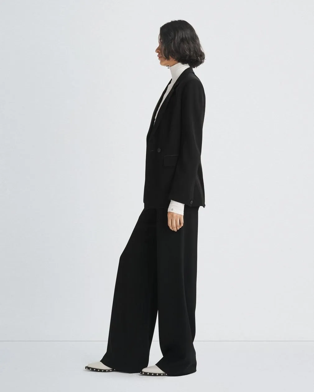 Single-Breasted Suit Jacket