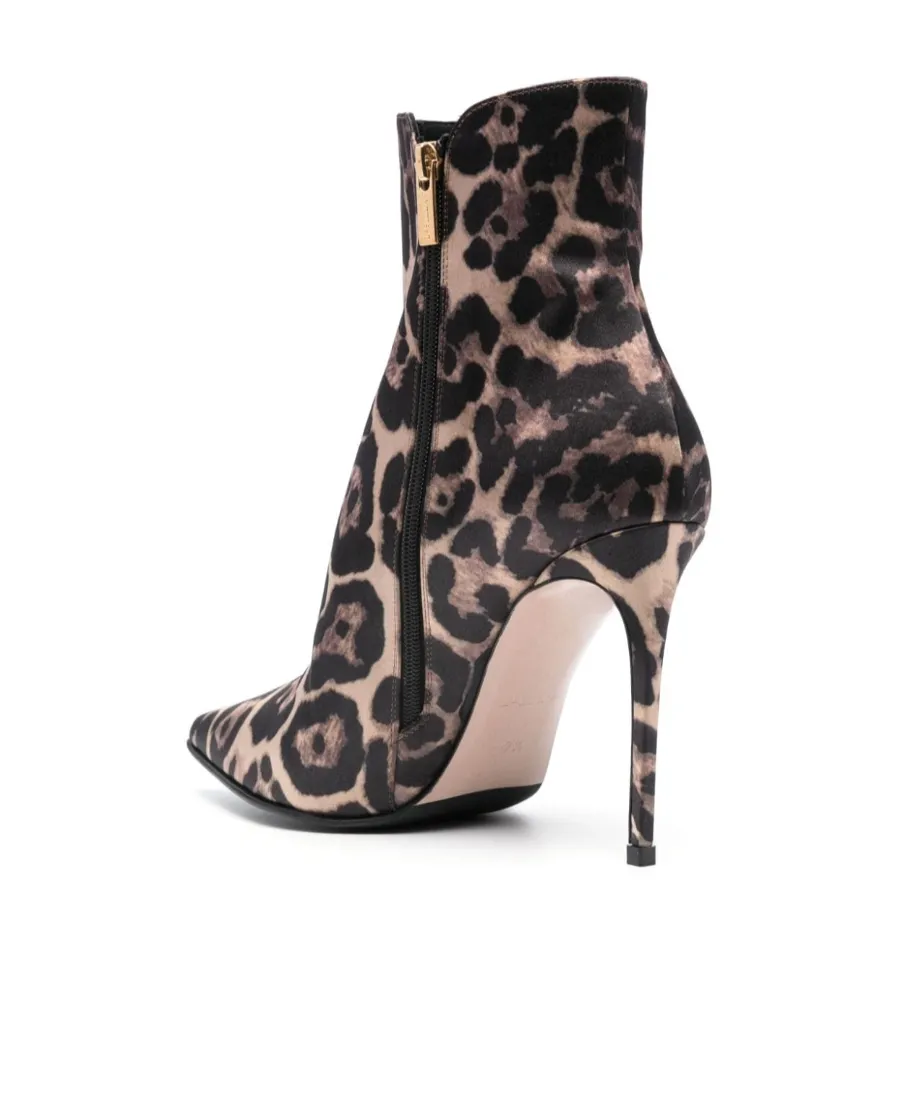 Pointed Short Boots