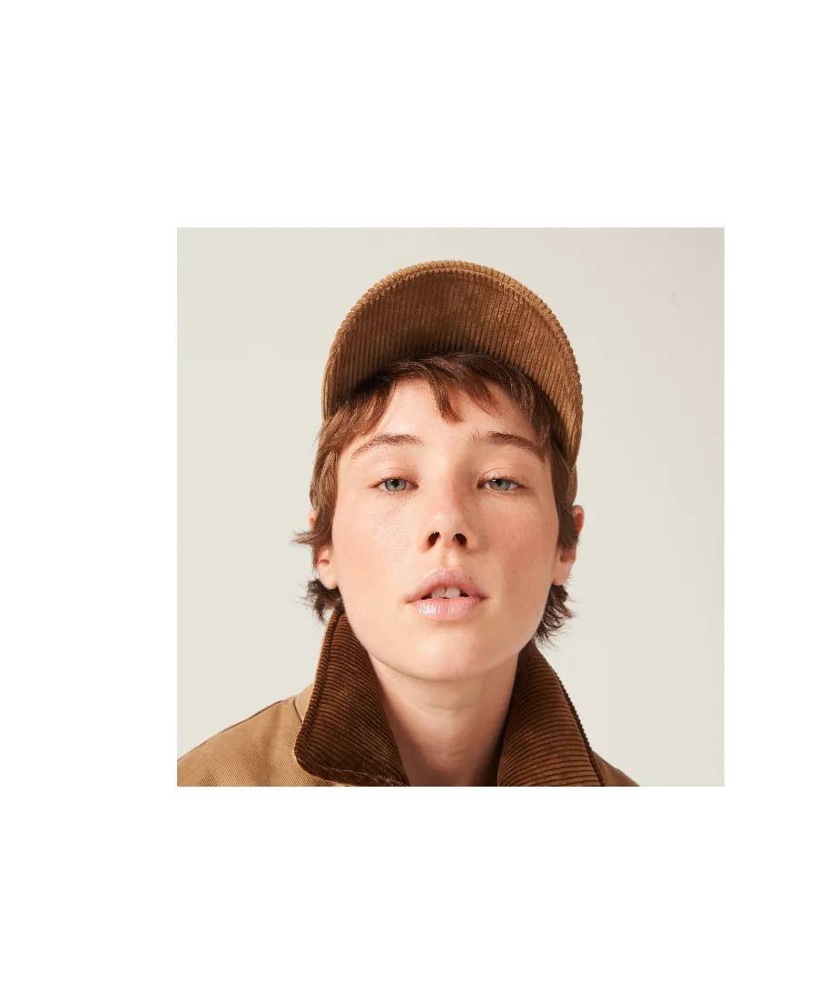 Miu Miu Logo-Appliqué Curved Peak Baseball Cap