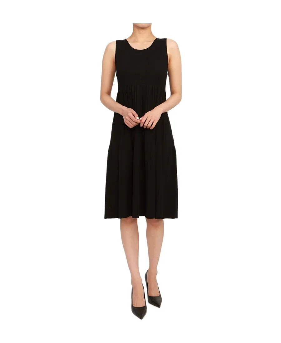Sleeveless Round-Necked Dress