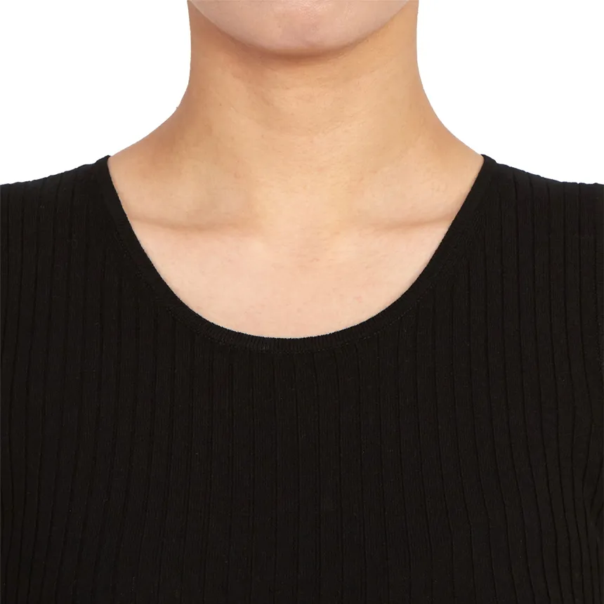 Sleeveless Round-Necked Dress