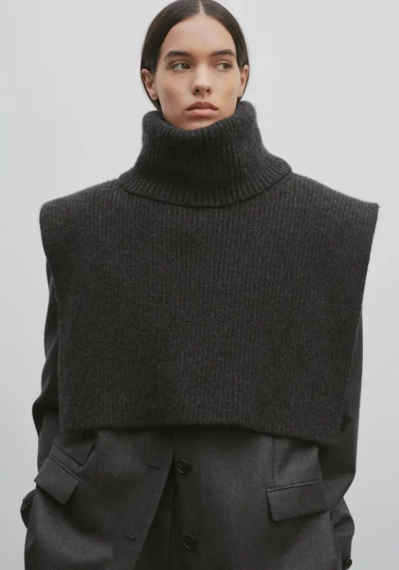 Emmit Roll-Neck Cashmere Collar