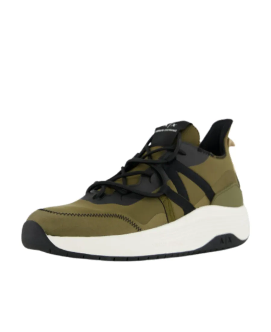 Low-Top Trainers