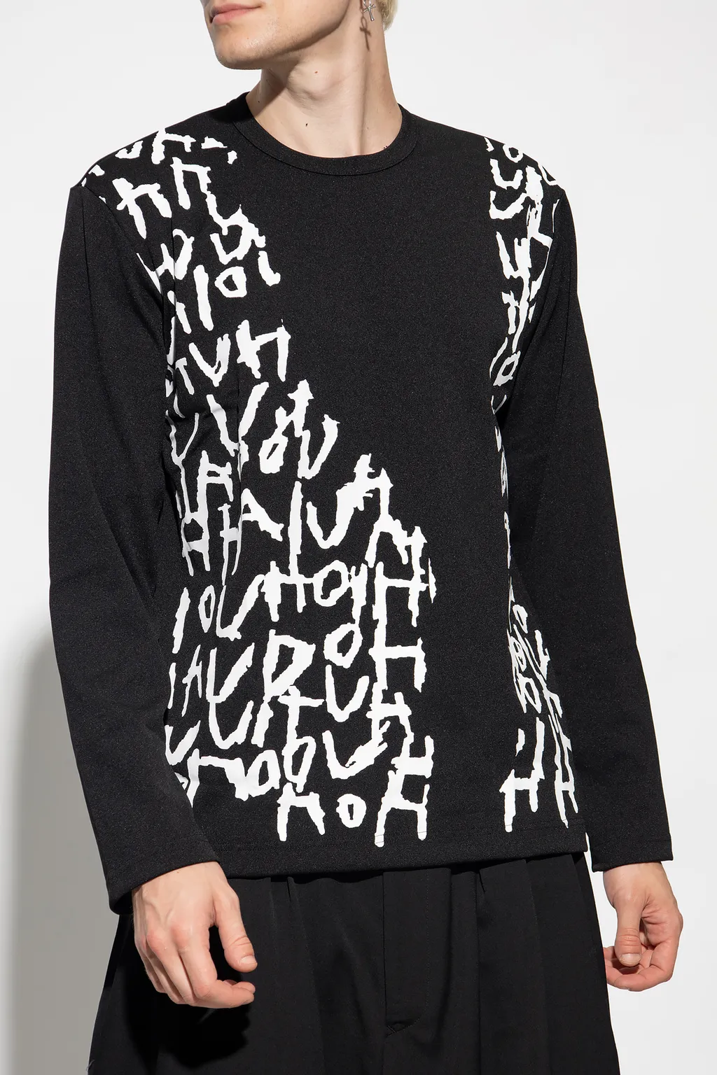 Script-Print Long-Sleeved Jumper