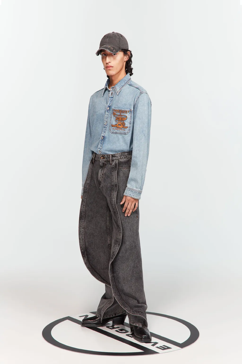 Draped Low-Rise Wide-Leg Jeans
