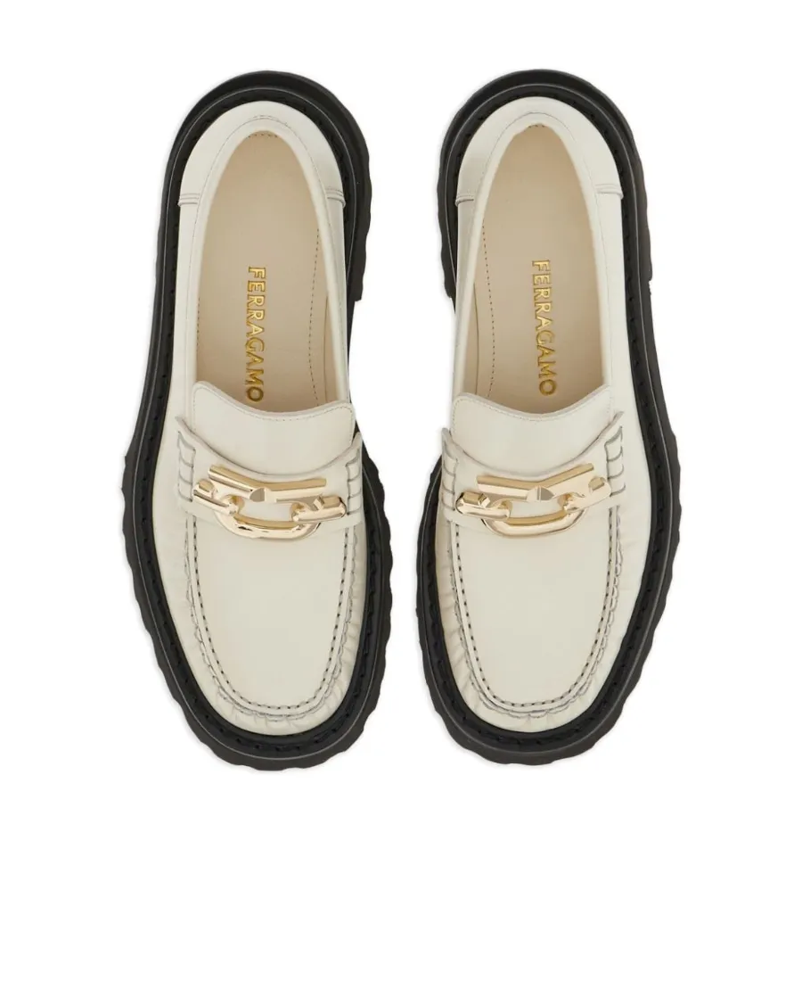 Round Head Contrasting Loafers