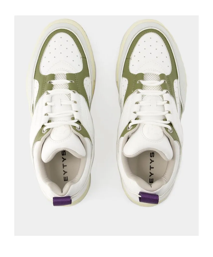 Eytys Round Toe Lace-Up Sneakers