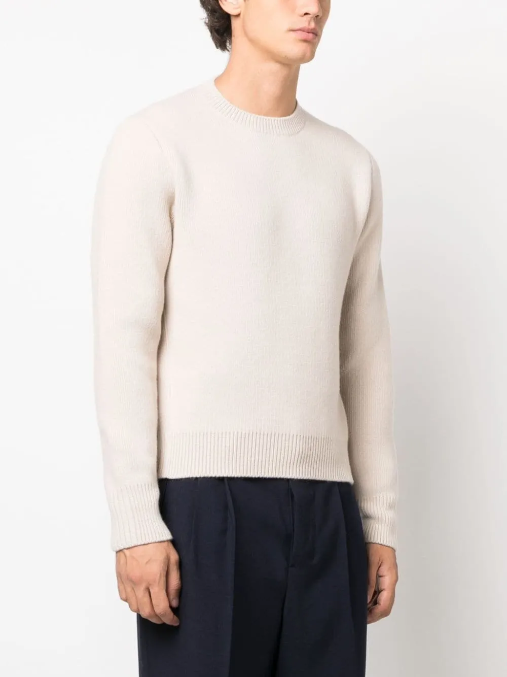 Round-Neck And Long-Sleeved Sweater