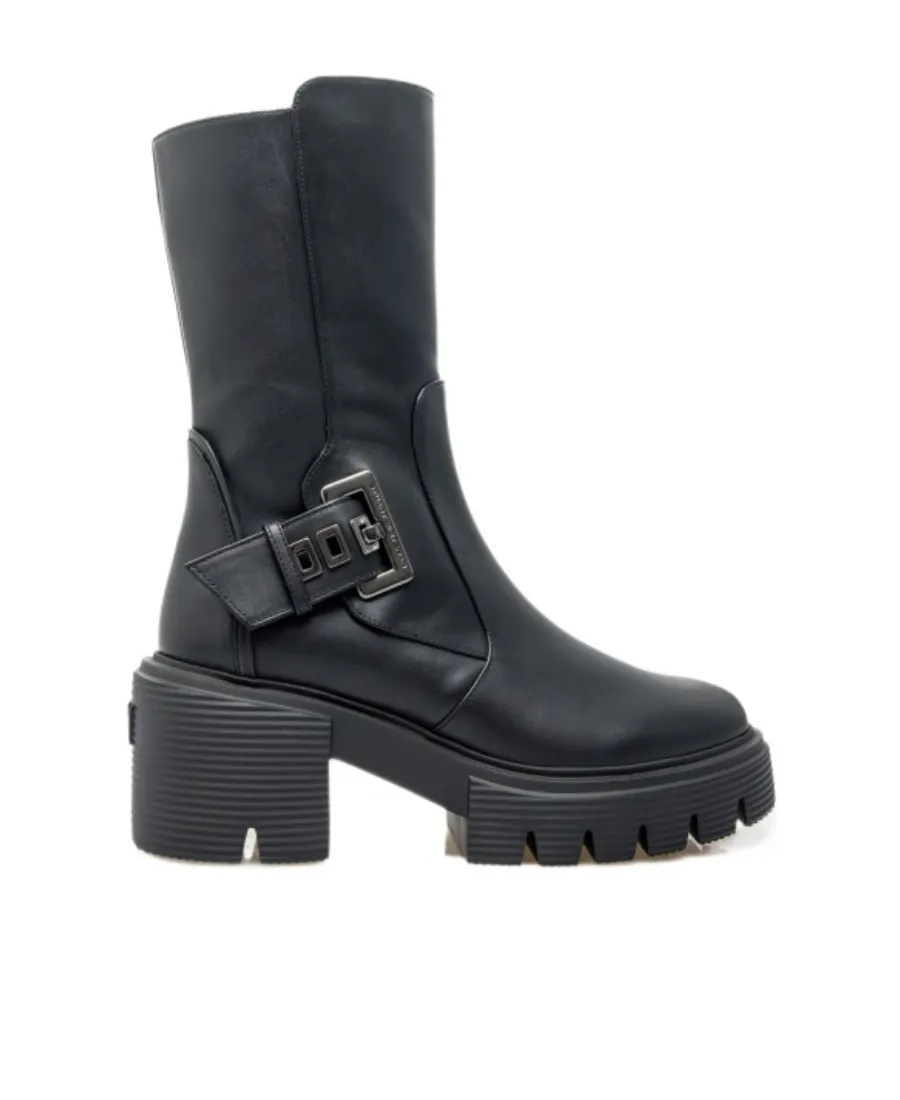 Stuart Weitzman Soho Buckle Detailed Boots