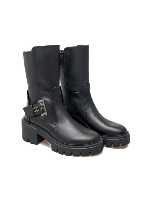 Stuart Weitzman Soho Buckle Detailed Boots