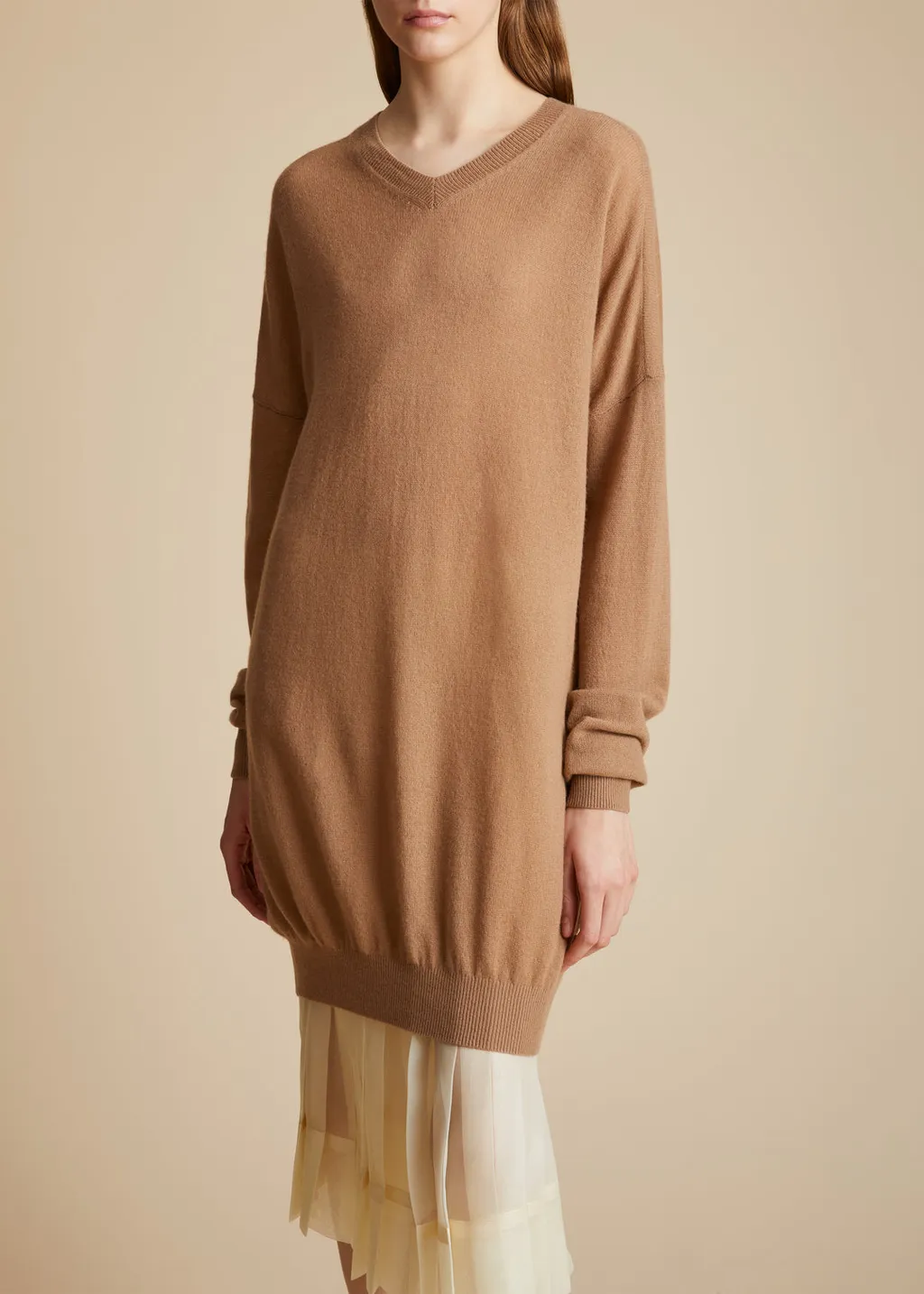 Khaite The Marano V-Neck Knitted Dress