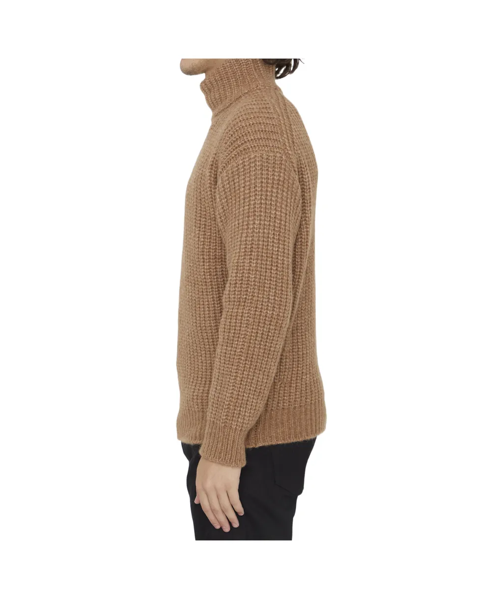Long-Sleeved Turtleneck