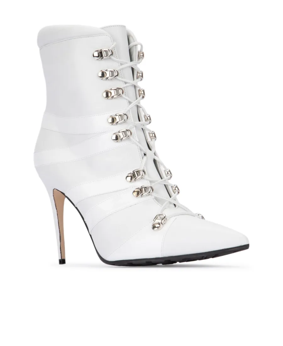 Manolo Blahnik Roblax Lace-Up Boots