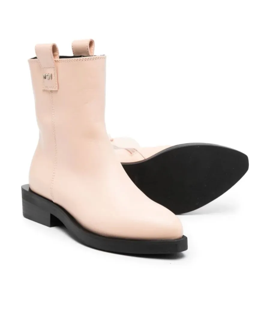Logo Boots