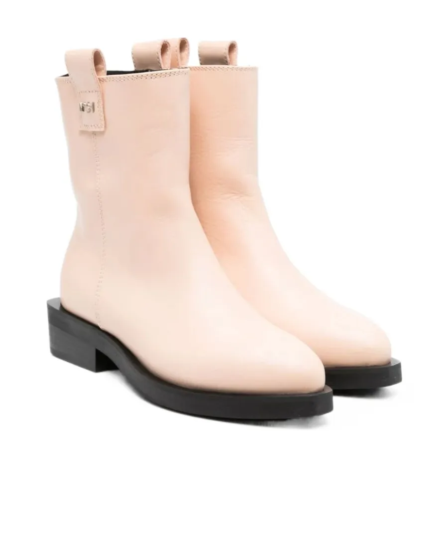 Logo Boots