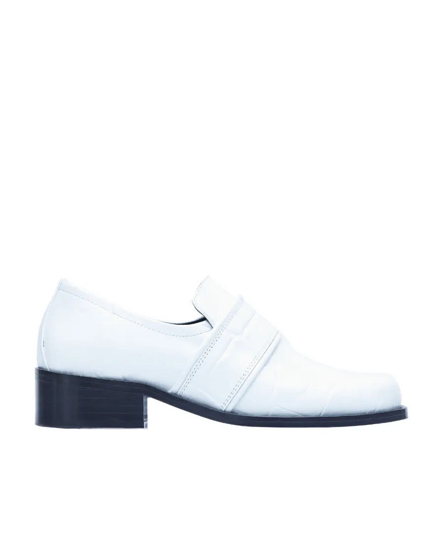 Embossed Round Head Loafers