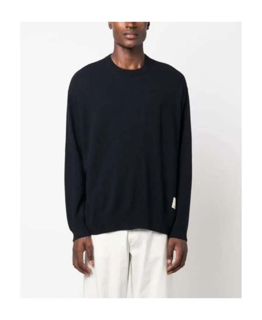 Long-Sleeved Round-Neck Sweater