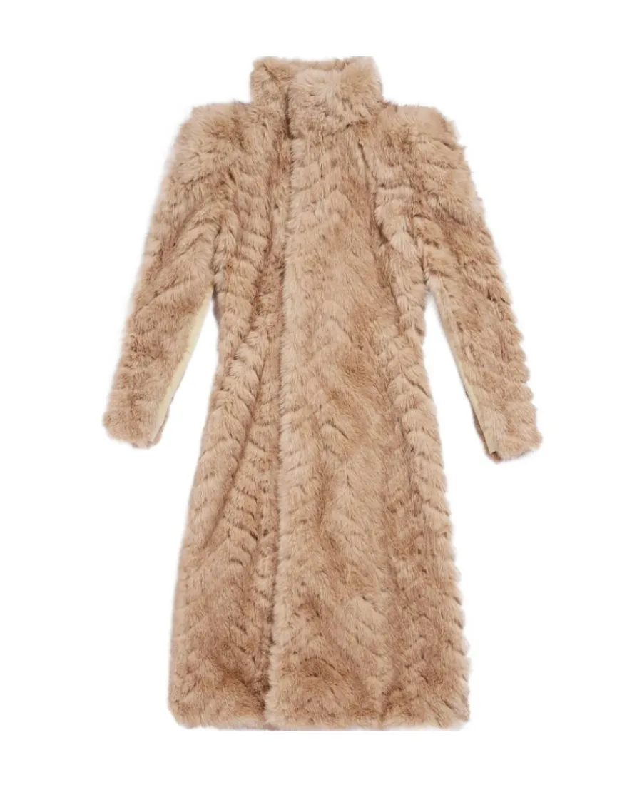 Round Shoulder Fitted Coat In Beige