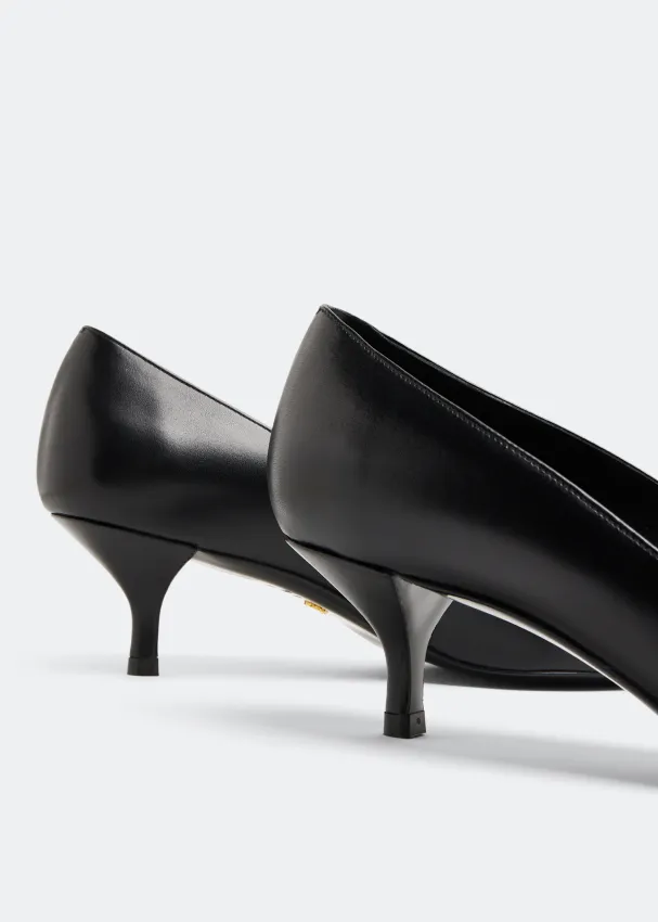 Stuart Weitzman Pointed Toe Pumps