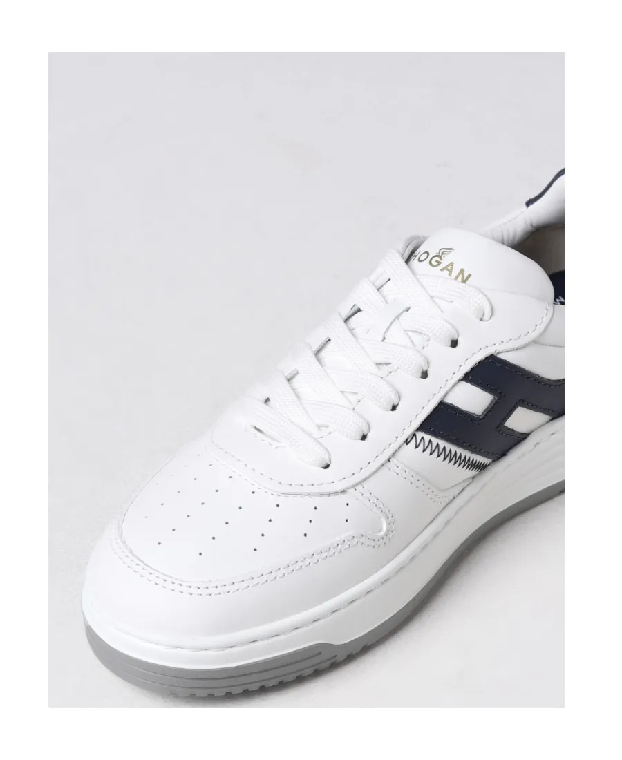 Logo Sports Shoes